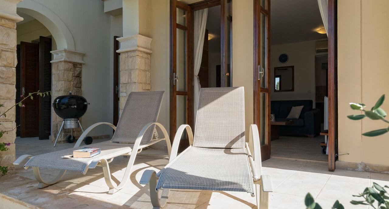 2 Bedroom Apartment Helena With Private Garden, Aphrodite Hills Resort Kouklia Exterior foto